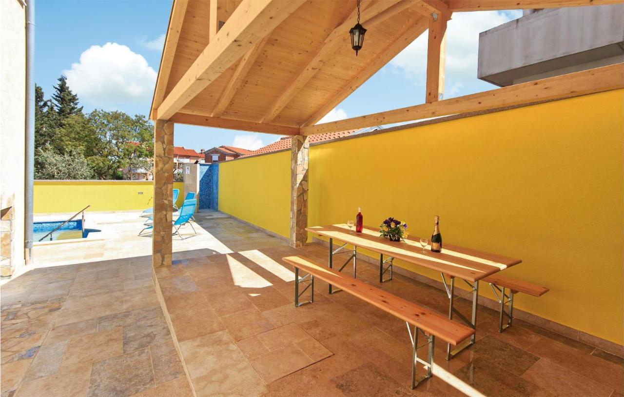 Apartment Beautiful In With Wifi Pula