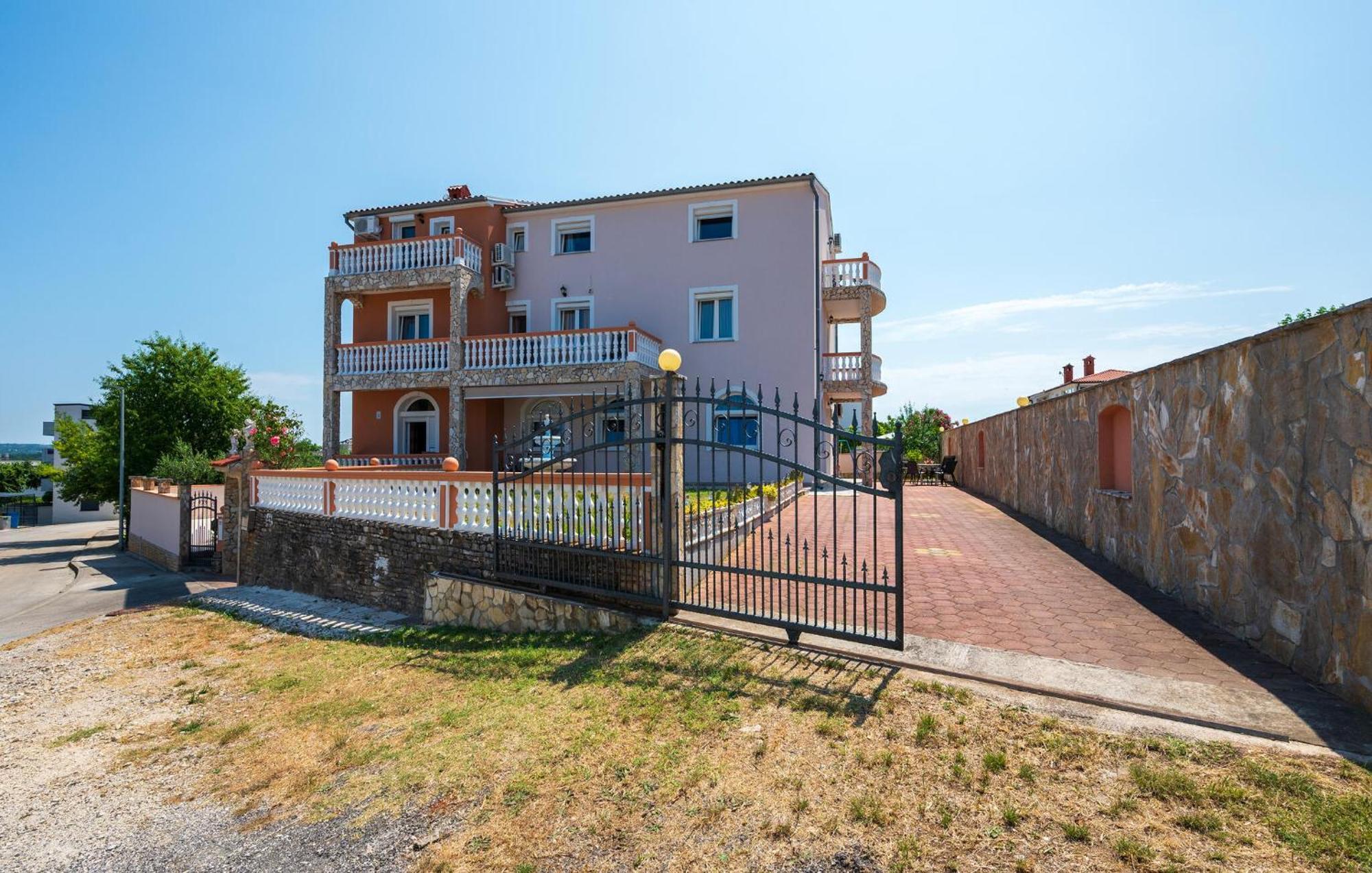 Apartment Beautiful In With Wifi *